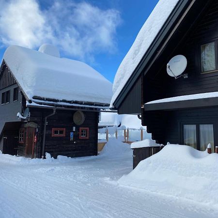 Stubihuettn Apartment Sonnenalpe Nassfeld Bagian luar foto